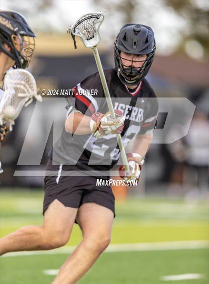 Thumbnail 2 in JSerra Catholic @ Servite photogallery.