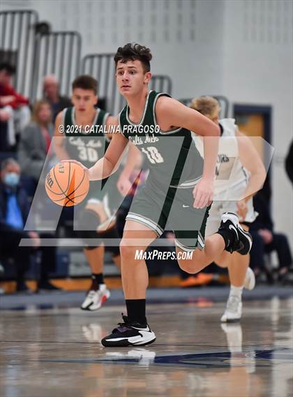 Thumbnail 3 in Manasquan vs Colts Neck (WOMB Christmas Classic) photogallery.