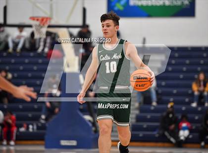 Thumbnail 1 in Manasquan vs Colts Neck (WOMB Christmas Classic) photogallery.