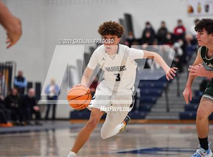 Thumbnail 2 in Manasquan vs Colts Neck (WOMB Christmas Classic) photogallery.