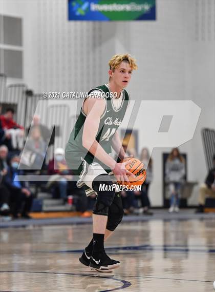 Thumbnail 3 in Manasquan vs Colts Neck (WOMB Christmas Classic) photogallery.