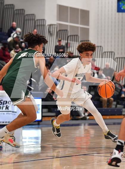 Thumbnail 1 in Manasquan vs Colts Neck (WOMB Christmas Classic) photogallery.