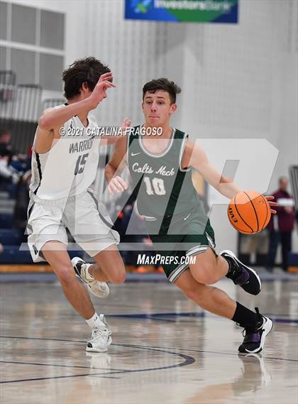 Thumbnail 3 in Manasquan vs Colts Neck (WOMB Christmas Classic) photogallery.