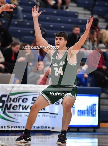 Thumbnail 2 in Manasquan vs Colts Neck (WOMB Christmas Classic) photogallery.