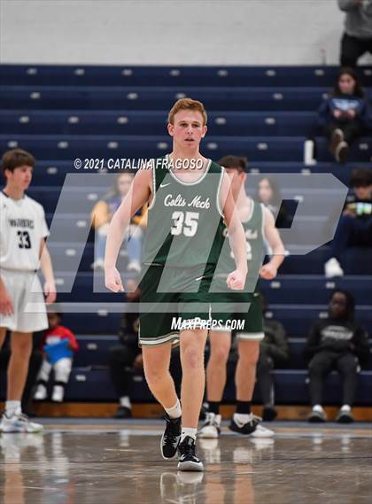 Thumbnail 3 in Manasquan vs Colts Neck (WOMB Christmas Classic) photogallery.