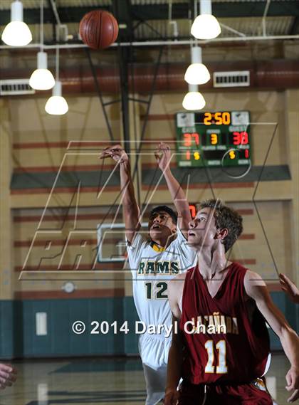 Thumbnail 2 in Temple City vs. La Canada (San Gabriel Tournament) photogallery.