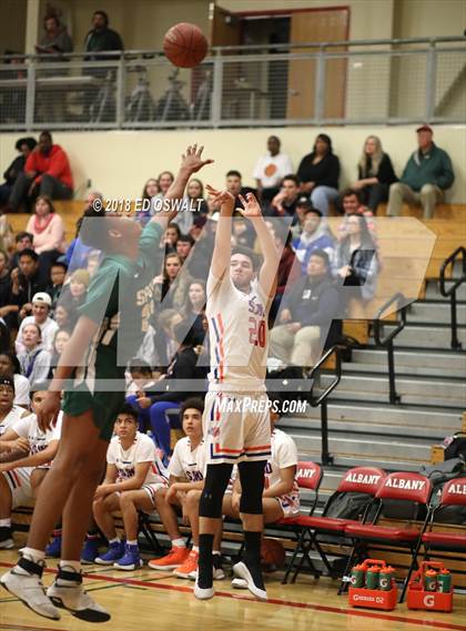 Thumbnail 2 in St. Joseph Notre Dame vs. St. Patrick-St. Vincent (CIF NCS D4 Final) photogallery.