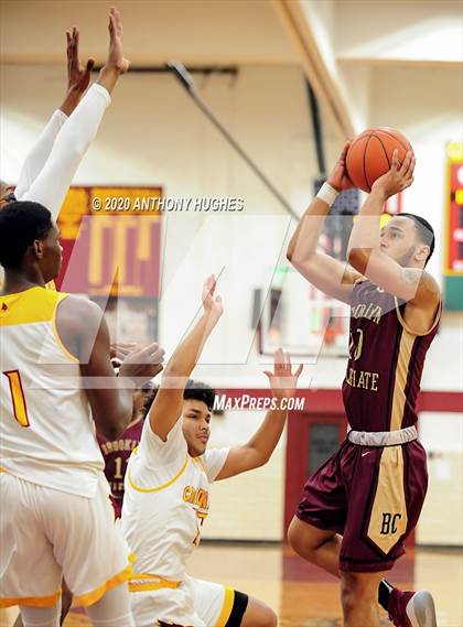 Thumbnail 3 in Brooklyn Collegiate vs. Cardinal Hayes (Apparel Challenge) photogallery.