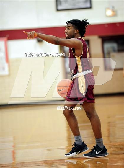 Thumbnail 1 in Brooklyn Collegiate vs. Cardinal Hayes (Apparel Challenge) photogallery.