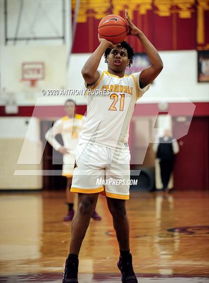 Thumbnail 1 in Brooklyn Collegiate vs. Cardinal Hayes (Apparel Challenge) photogallery.