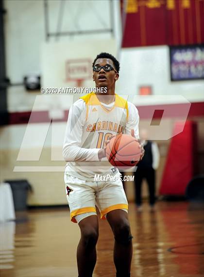 Thumbnail 3 in Brooklyn Collegiate vs. Cardinal Hayes (Apparel Challenge) photogallery.