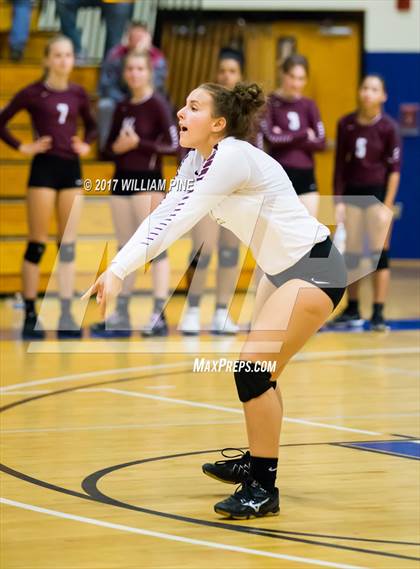 Thumbnail 1 in Kingston vs. Warwick (Section 9 Class AA Final) photogallery.