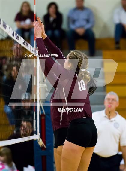 Thumbnail 1 in Kingston vs. Warwick (Section 9 Class AA Final) photogallery.