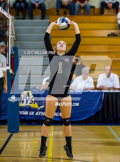 Thumbnail 1 in Kingston vs. Warwick (Section 9 Class AA Final) photogallery.