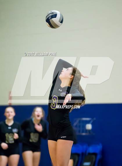 Thumbnail 1 in Kingston vs. Warwick (Section 9 Class AA Final) photogallery.