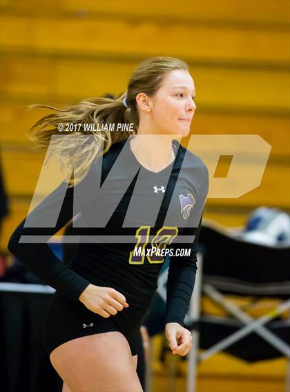 Thumbnail 2 in Kingston vs. Warwick (Section 9 Class AA Final) photogallery.