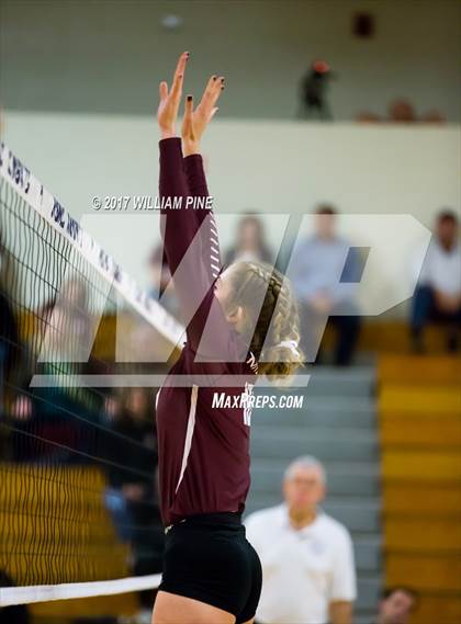 Thumbnail 2 in Kingston vs. Warwick (Section 9 Class AA Final) photogallery.