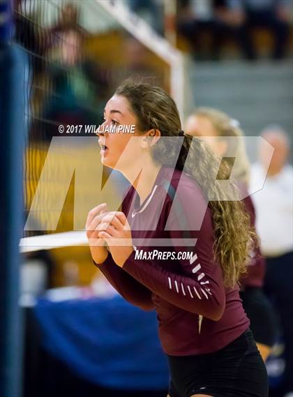 Thumbnail 2 in Kingston vs. Warwick (Section 9 Class AA Final) photogallery.