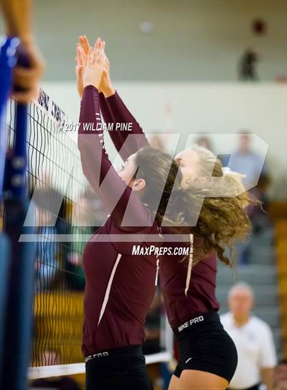 Thumbnail 1 in Kingston vs. Warwick (Section 9 Class AA Final) photogallery.