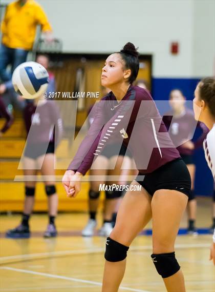 Thumbnail 2 in Kingston vs. Warwick (Section 9 Class AA Final) photogallery.