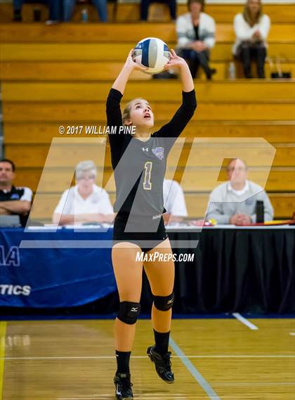 Thumbnail 2 in Kingston vs. Warwick (Section 9 Class AA Final) photogallery.