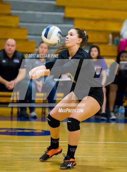 Thumbnail 2 in Kingston vs. Warwick (Section 9 Class AA Final) photogallery.