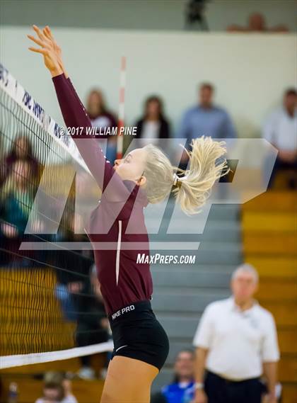 Thumbnail 3 in Kingston vs. Warwick (Section 9 Class AA Final) photogallery.