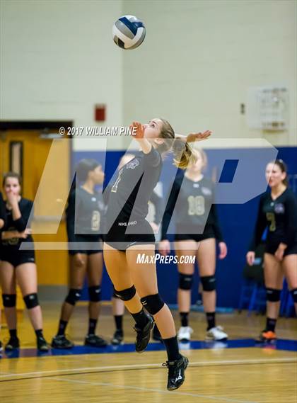 Thumbnail 3 in Kingston vs. Warwick (Section 9 Class AA Final) photogallery.