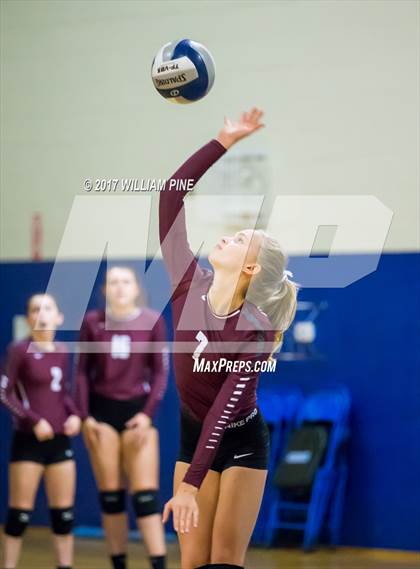 Thumbnail 3 in Kingston vs. Warwick (Section 9 Class AA Final) photogallery.