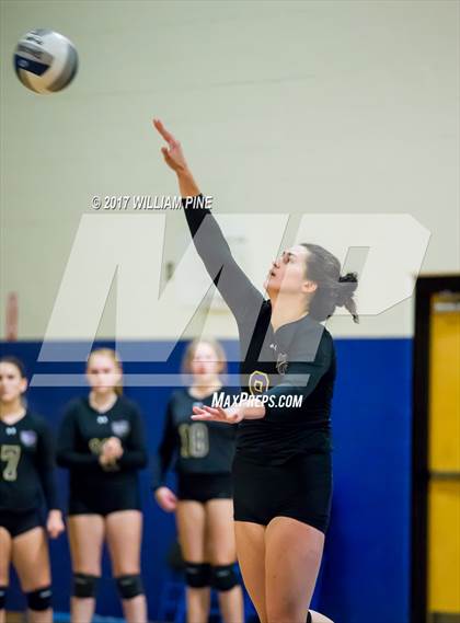 Thumbnail 1 in Kingston vs. Warwick (Section 9 Class AA Final) photogallery.
