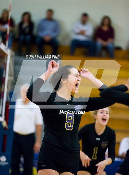 Thumbnail 3 in Kingston vs. Warwick (Section 9 Class AA Final) photogallery.