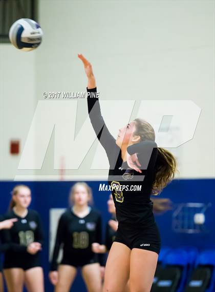 Thumbnail 3 in Kingston vs. Warwick (Section 9 Class AA Final) photogallery.