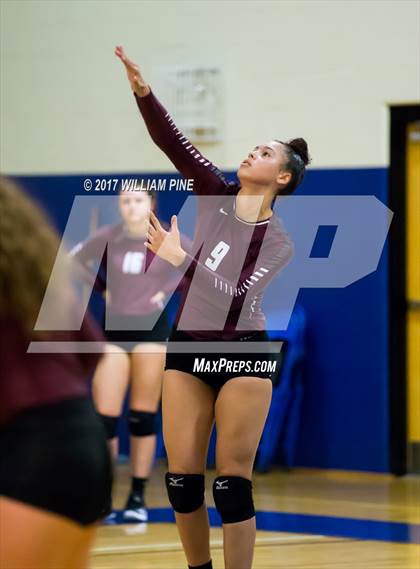 Thumbnail 3 in Kingston vs. Warwick (Section 9 Class AA Final) photogallery.
