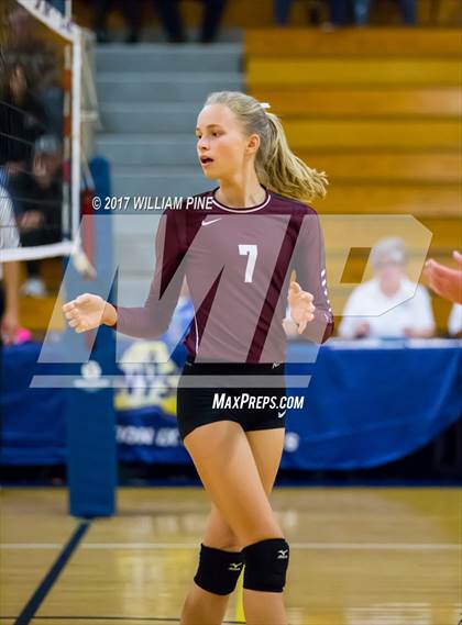 Thumbnail 1 in Kingston vs. Warwick (Section 9 Class AA Final) photogallery.
