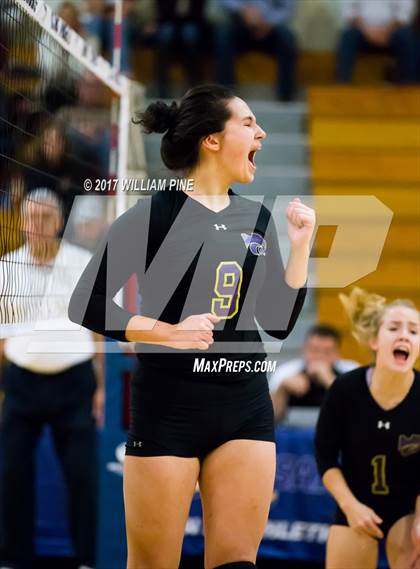 Thumbnail 2 in Kingston vs. Warwick (Section 9 Class AA Final) photogallery.
