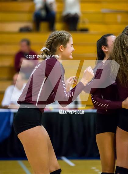 Thumbnail 1 in Kingston vs. Warwick (Section 9 Class AA Final) photogallery.