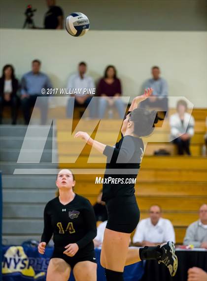 Thumbnail 2 in Kingston vs. Warwick (Section 9 Class AA Final) photogallery.