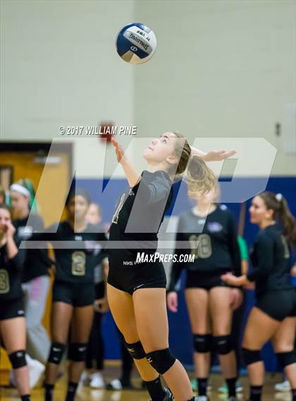 Thumbnail 1 in Kingston vs. Warwick (Section 9 Class AA Final) photogallery.