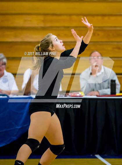 Thumbnail 2 in Kingston vs. Warwick (Section 9 Class AA Final) photogallery.