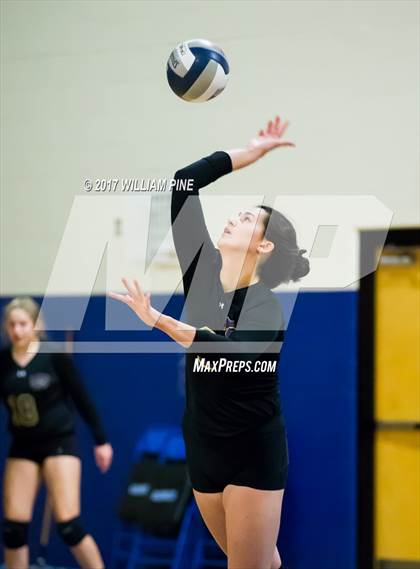 Thumbnail 3 in Kingston vs. Warwick (Section 9 Class AA Final) photogallery.