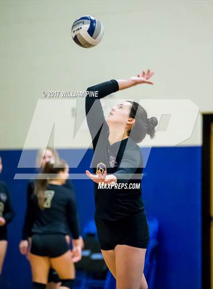 Thumbnail 3 in Kingston vs. Warwick (Section 9 Class AA Final) photogallery.