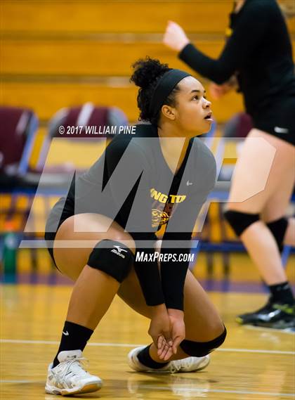 Thumbnail 1 in Kingston vs. Warwick (Section 9 Class AA Final) photogallery.