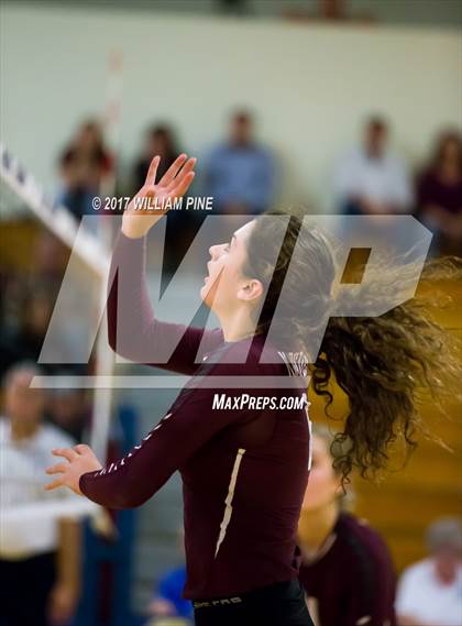 Thumbnail 1 in Kingston vs. Warwick (Section 9 Class AA Final) photogallery.