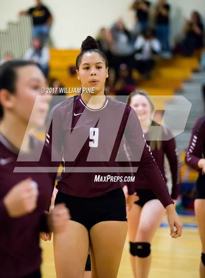Thumbnail 3 in Kingston vs. Warwick (Section 9 Class AA Final) photogallery.