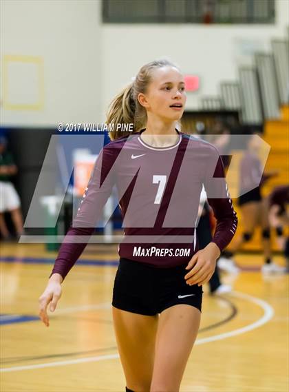 Thumbnail 2 in Kingston vs. Warwick (Section 9 Class AA Final) photogallery.