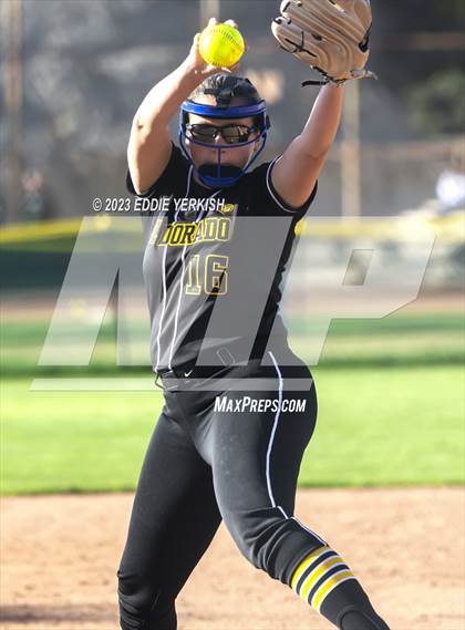 Thumbnail 1 in El Dorado @ Brea Olinda photogallery.