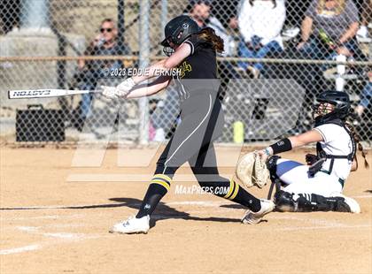 Thumbnail 1 in El Dorado @ Brea Olinda photogallery.