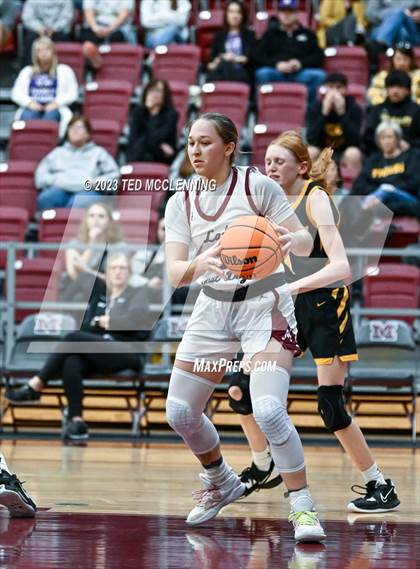 Thumbnail 2 in Morrilton vs Prairie Grove (AAA 4A-North Regional first round) photogallery.