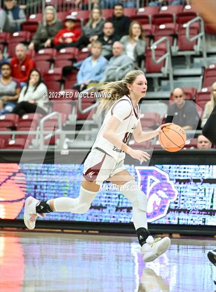 Thumbnail 3 in Morrilton vs Prairie Grove (AAA 4A-North Regional first round) photogallery.