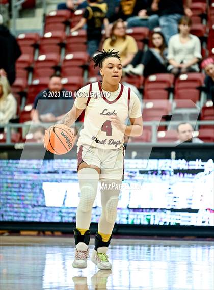 Thumbnail 1 in Morrilton vs Prairie Grove (AAA 4A-North Regional first round) photogallery.